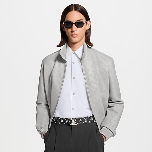 LV Initiales Monogram Glow In The Dark 40mm Reversible Belt Monogram Other in Pria's Aksesori Ikat Pinggang collections by Louis Vuitton (Perbesar produk)
