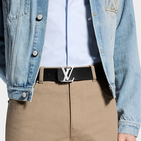 LV Initiales Monogram Shadow 40mm Reversible Belt in Men's Accessories Belts collections by Louis Vuitton (Product zoom)