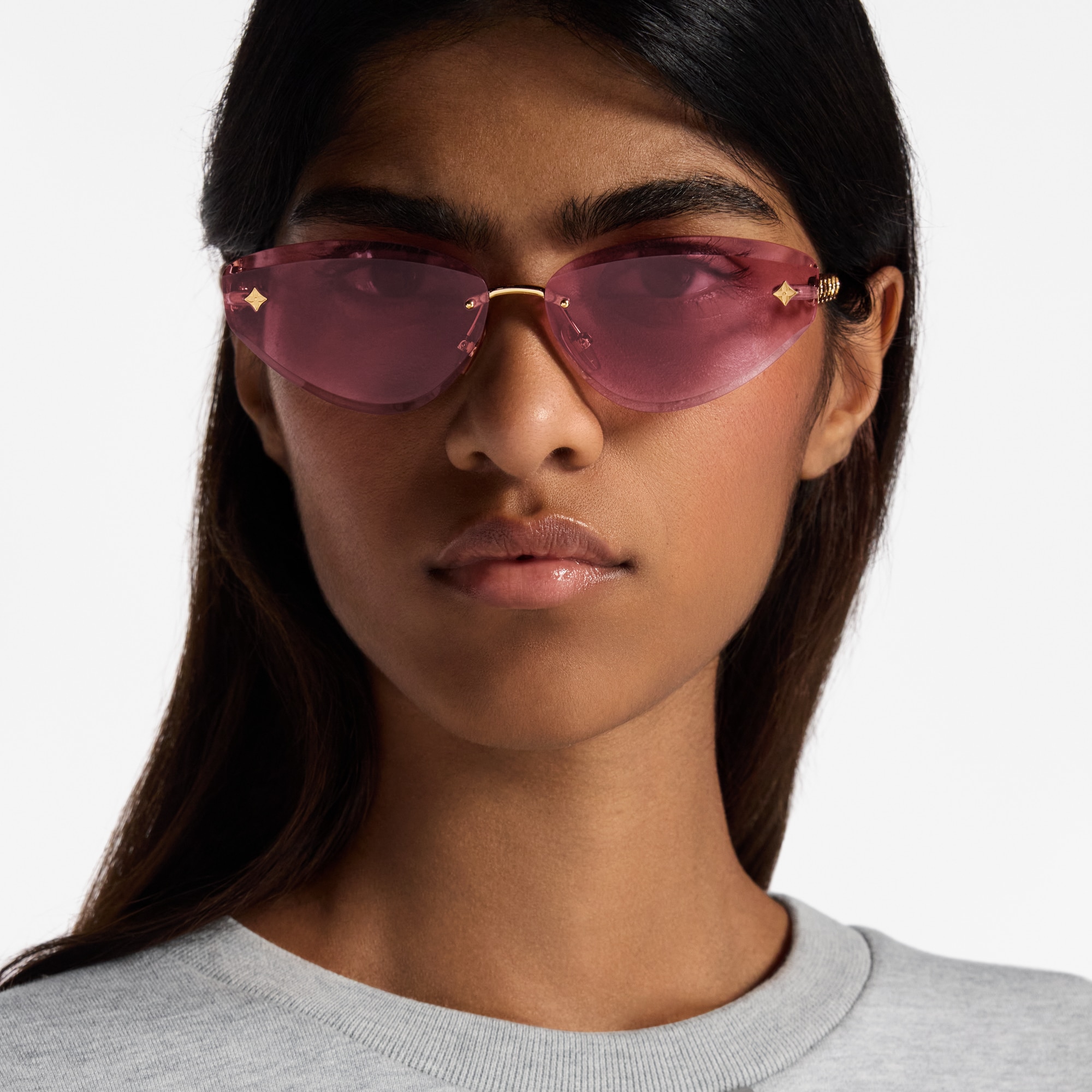 LV Jewel Low Cat Eye Sunglasses S00 in Wanita