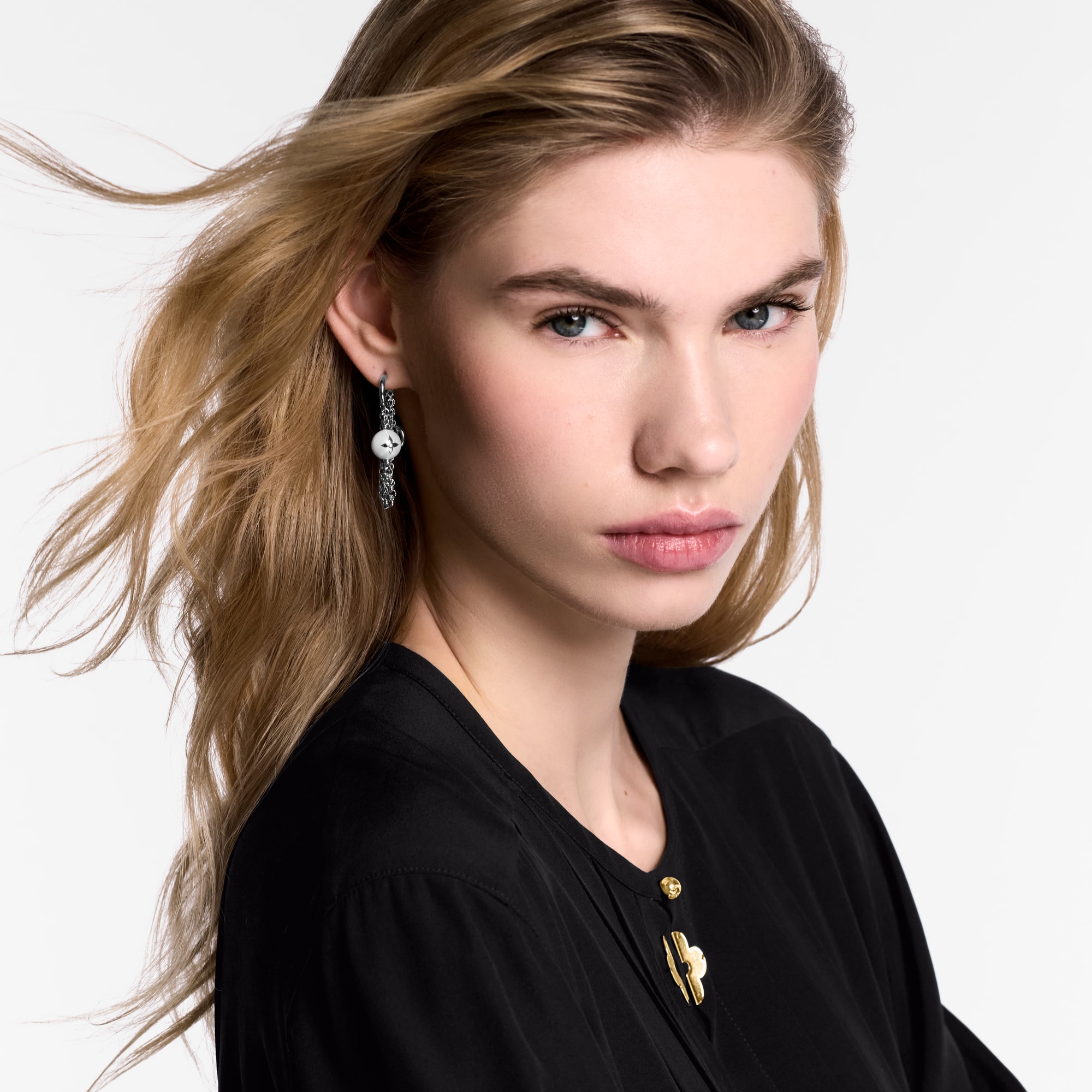 LV Mix Chains Earrings S00 in Wanita