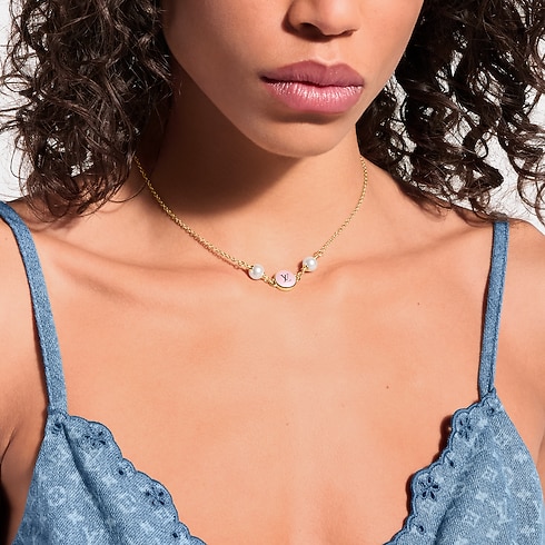 LV Pearly Confetti Necklace . in Women's Fashion Jewelry Necklaces collections by Louis Vuitton (Product zoom)