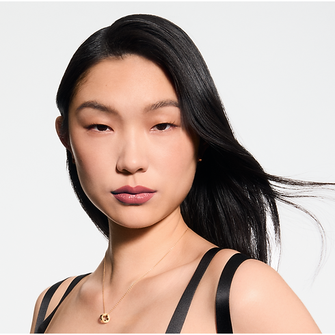 LV Rouge - Satin Lipstick Refill in Perfumes and Beauty's Produk Bibir } collections by Louis Vuitton (Perbesar produk)