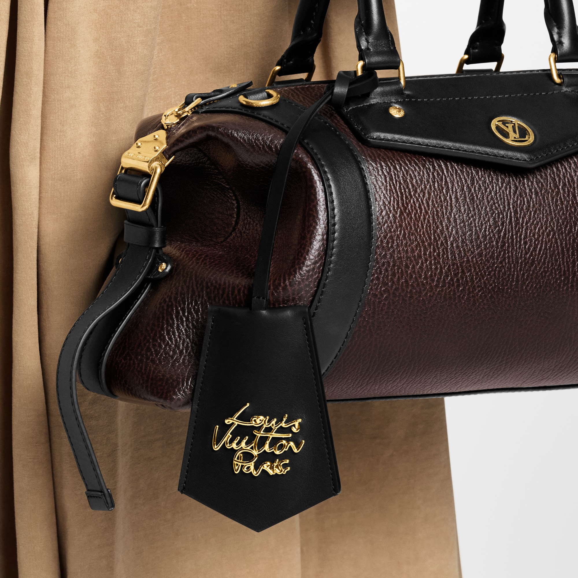 LV Script Cloche Clés Bag Charm . in Women