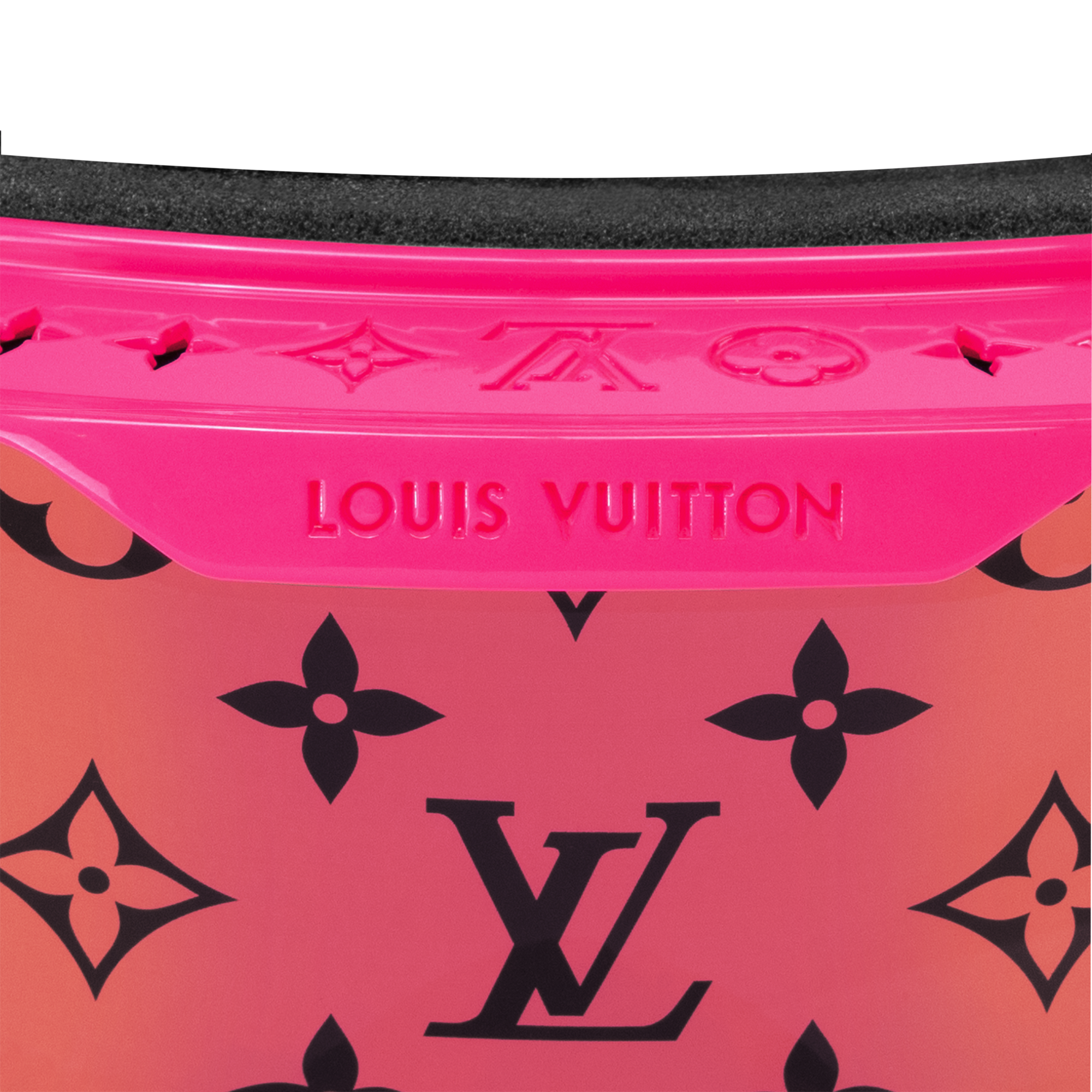 LV Snow Mask S00 in Trunks, Travel and Home