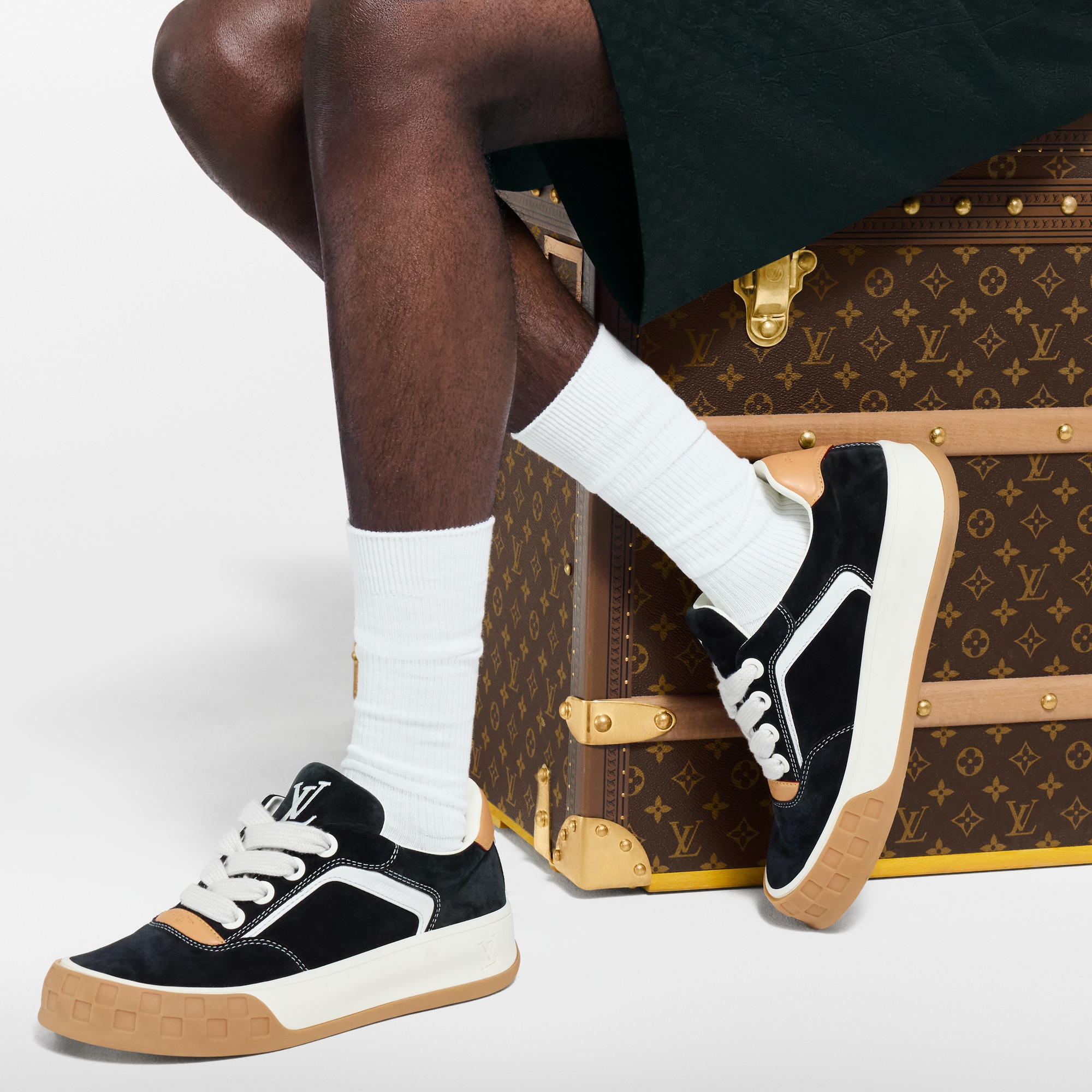 LV Tilted Sneaker  in Pria