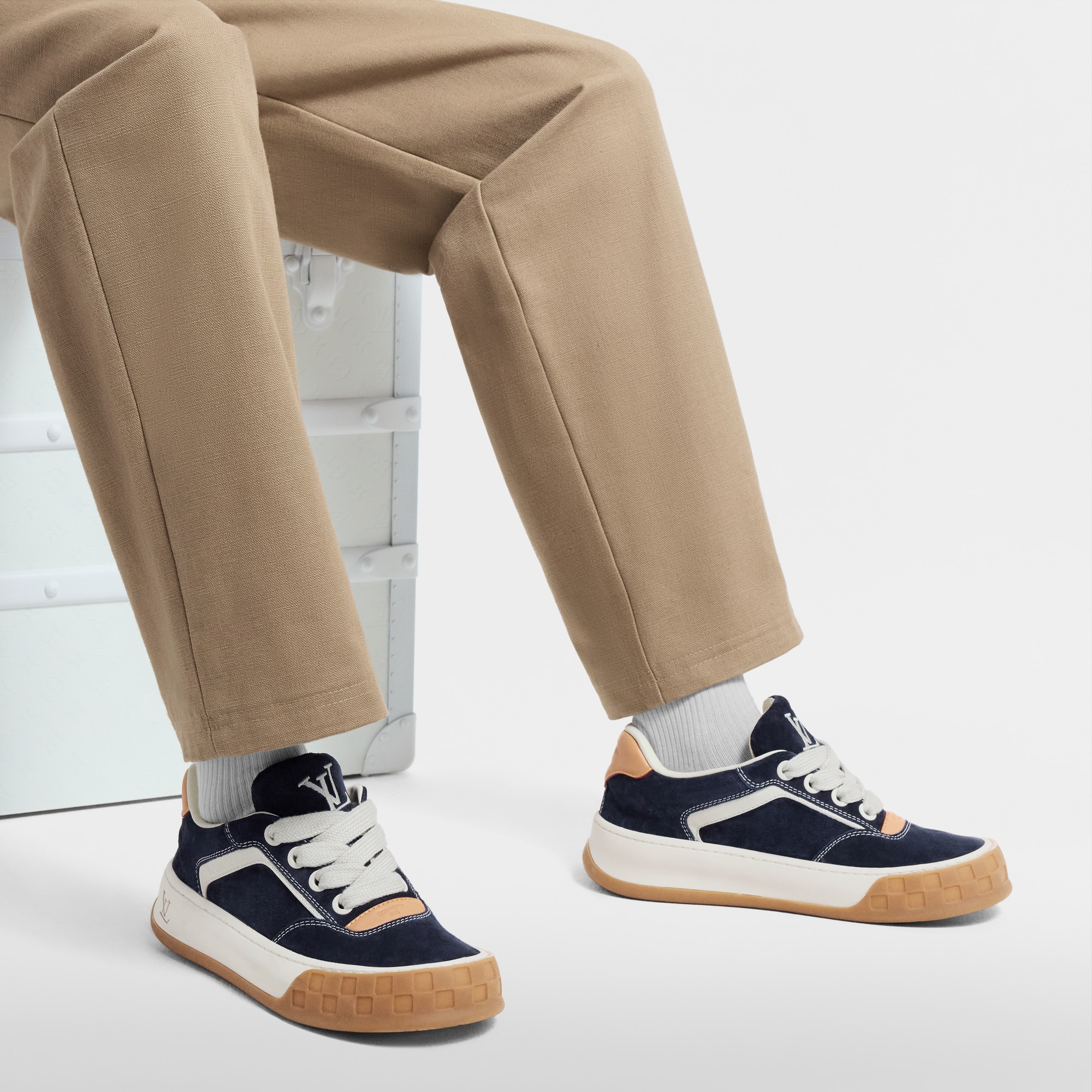 LV Tilted Sneaker  in Pria