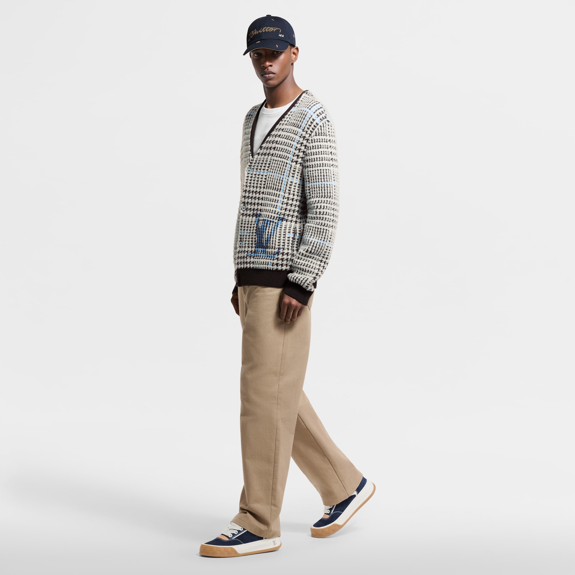 LV Tilted Sneaker  in Pria