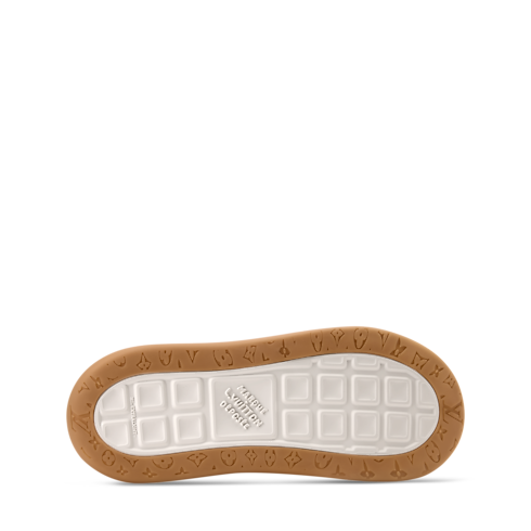 LV Tilted Sneaker in Pria's Sepatu Sneakers collections by Louis Vuitton (Perbesar produk)