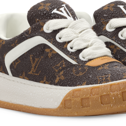LV Tilted Sneaker in Pria's Sepatu Sneakers collections by Louis Vuitton