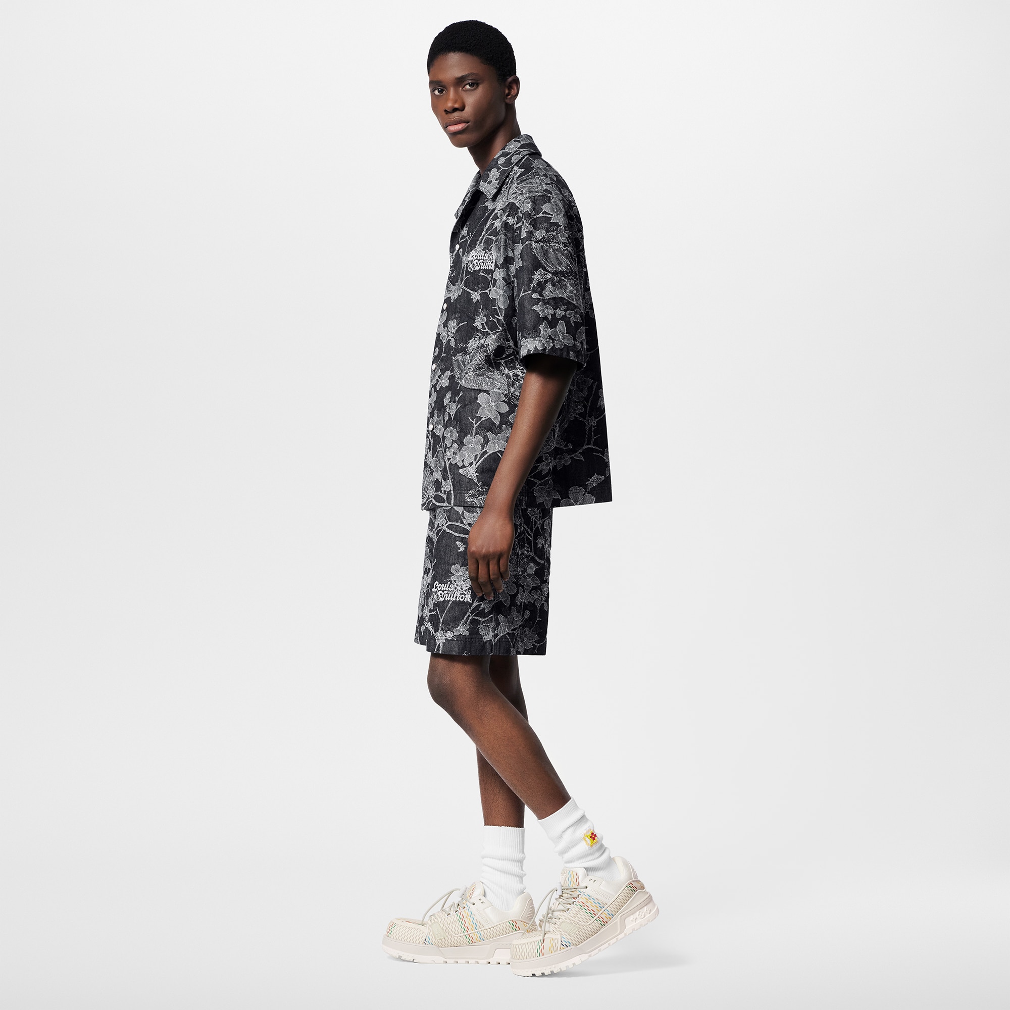 LV Trainer Maxi Sneaker  in Pria