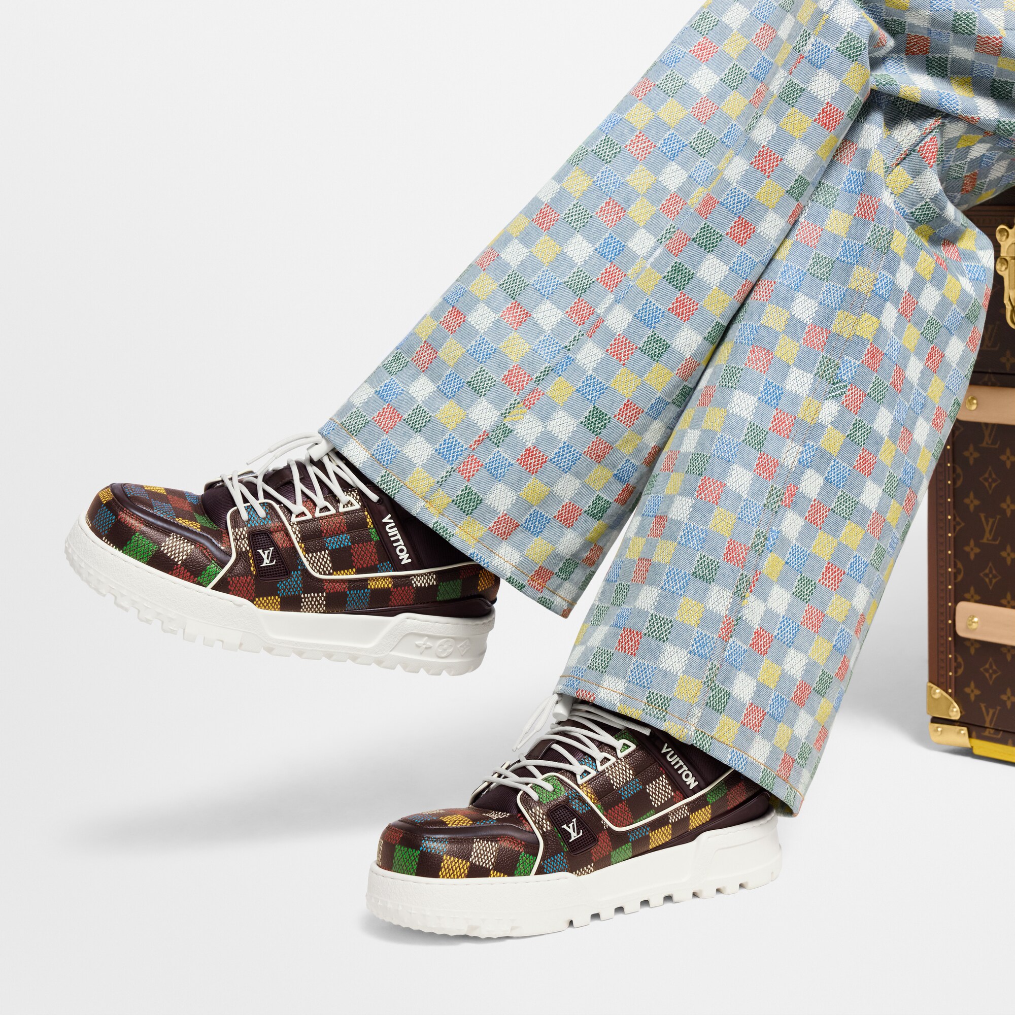 LV Trainer Maxi Sneaker  in Pria