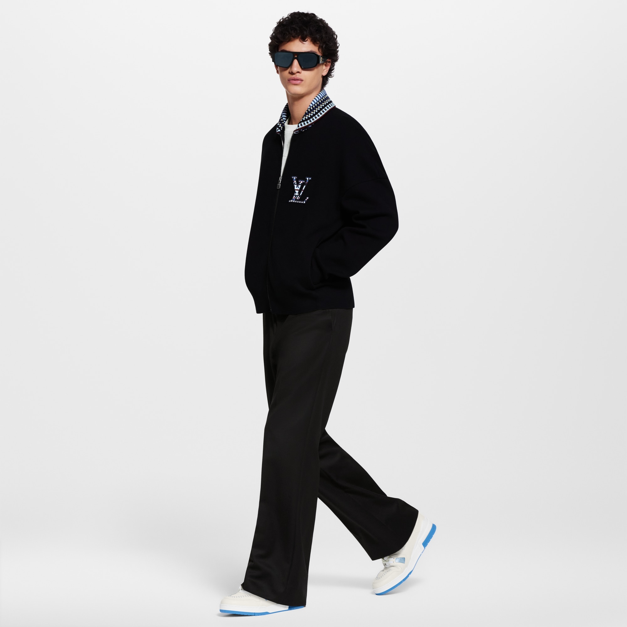 LV Trainer Sneaker  in Pria