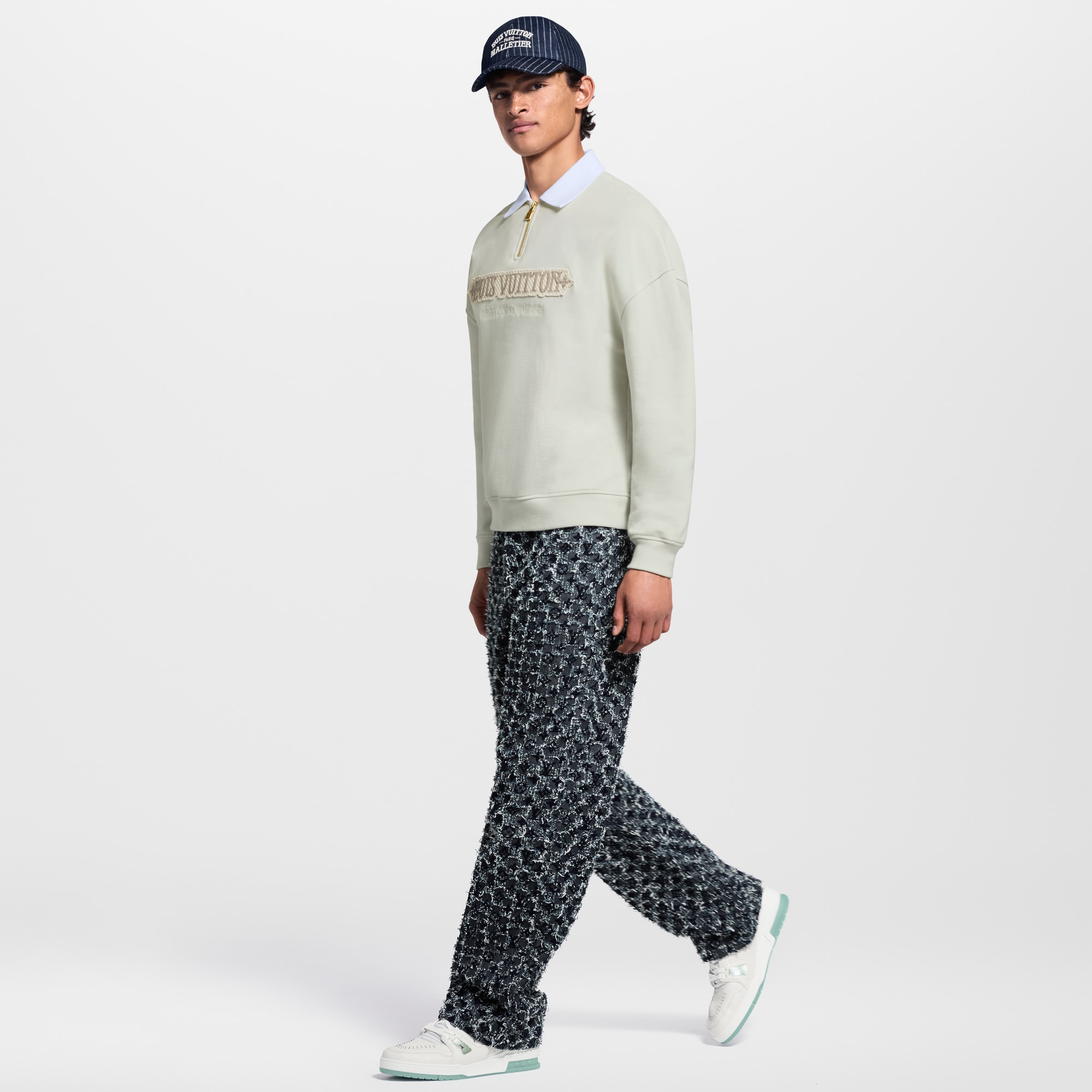 LV Trainer Sneaker  in Pria