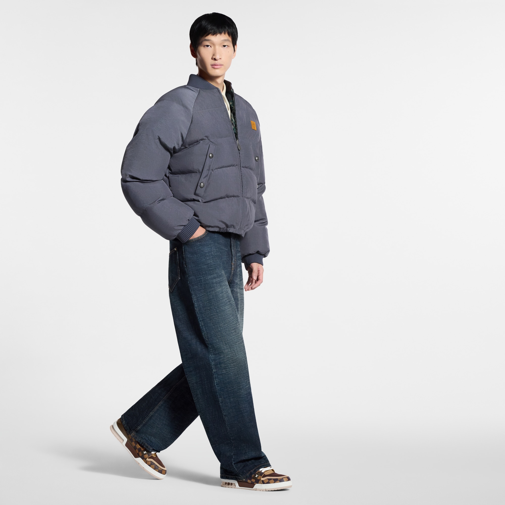 LV Trainer Sneaker  in Pria