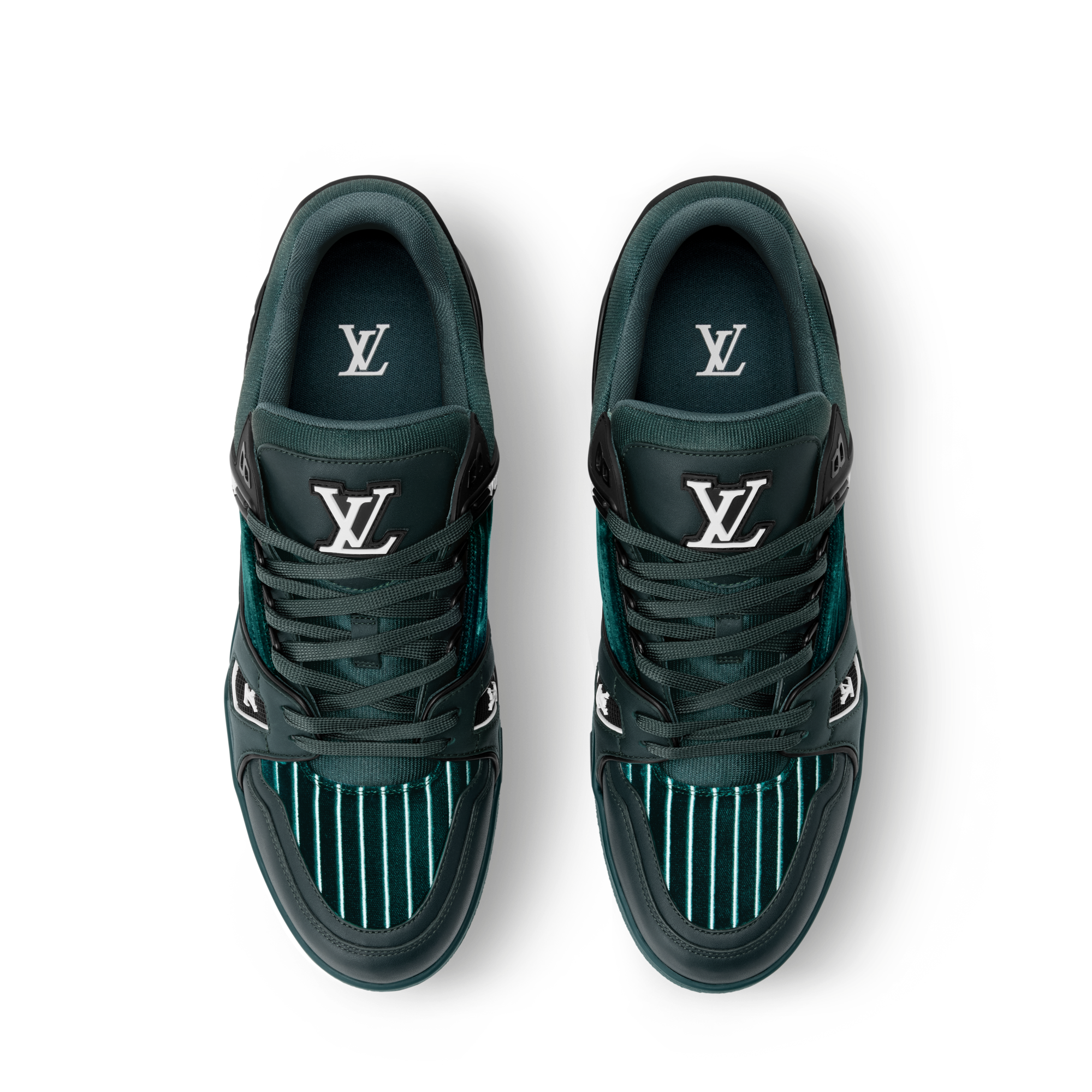LV Trainer Sneaker  in Pria