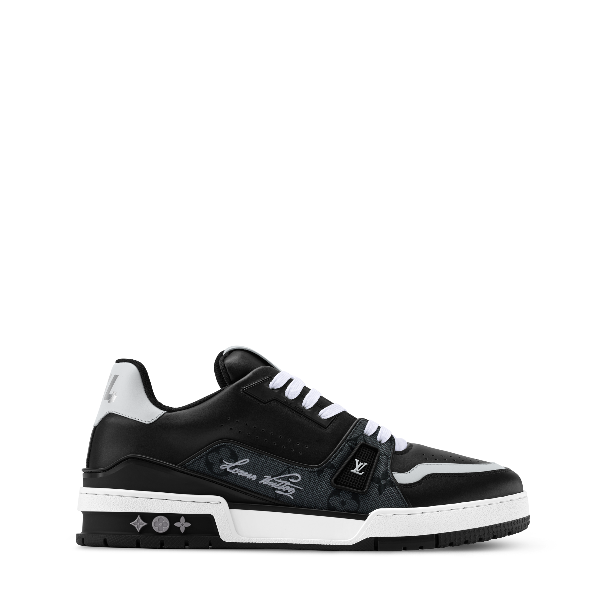 LV Trainer Sneaker  in Pria