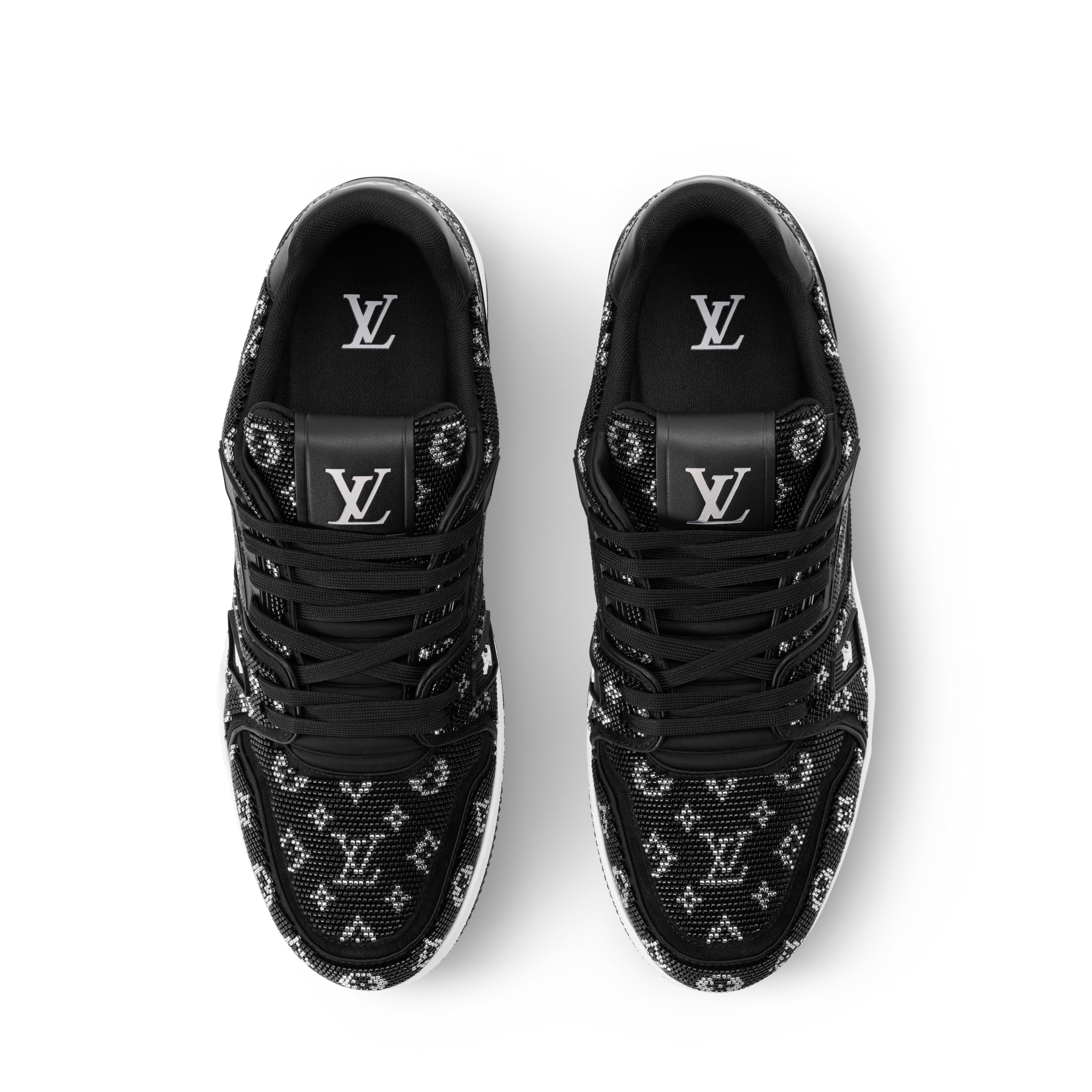 LV Trainer Sneaker  in Pria