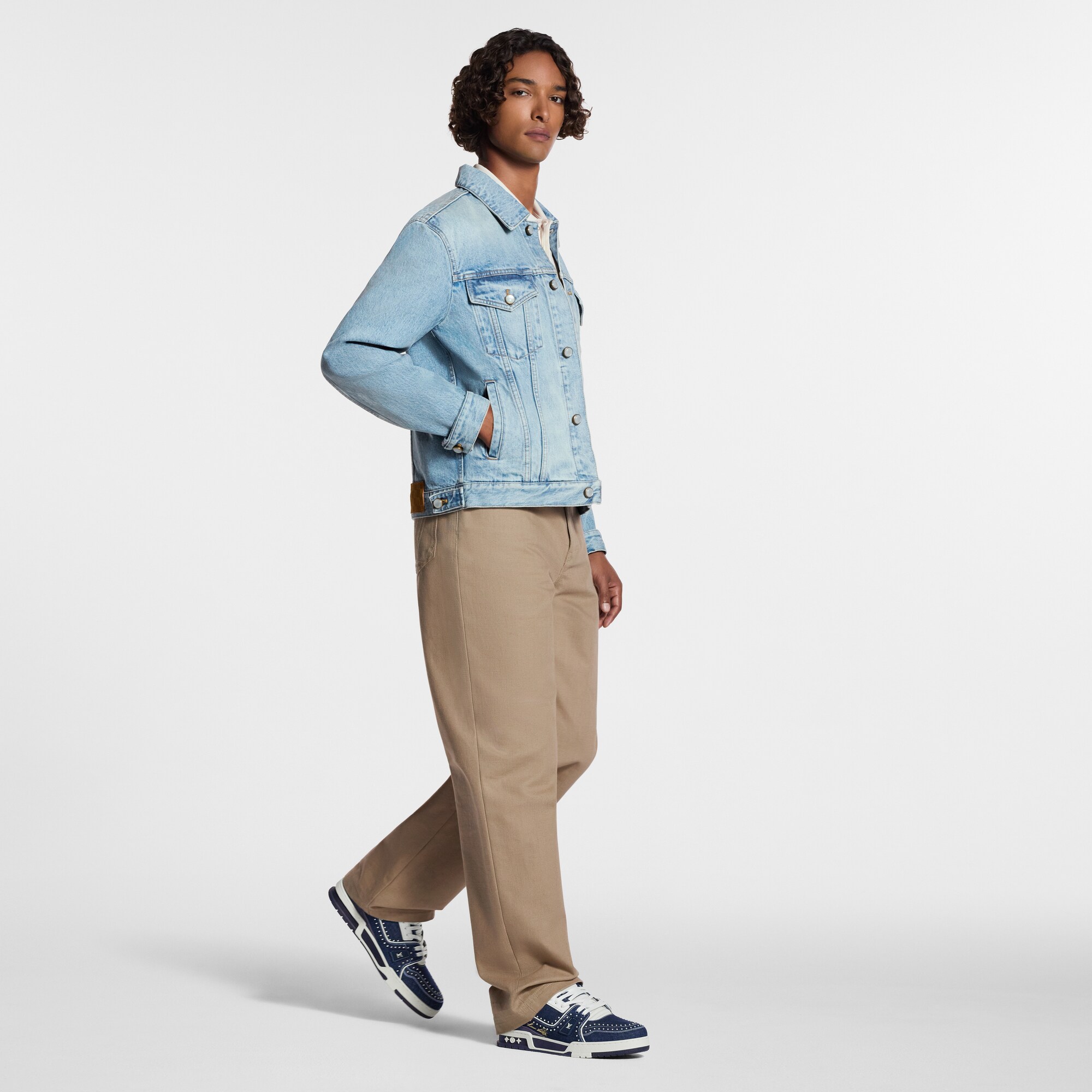 LV Trainer Sneaker  in Pria