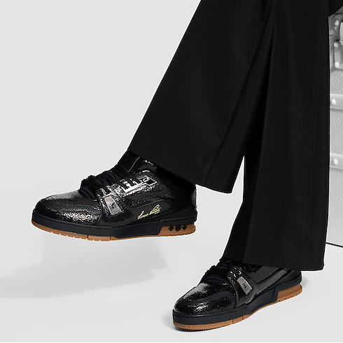 LV Trainer Sneaker in Pria's Sepatu Sneakers collections by Louis Vuitton (Perbesar produk)