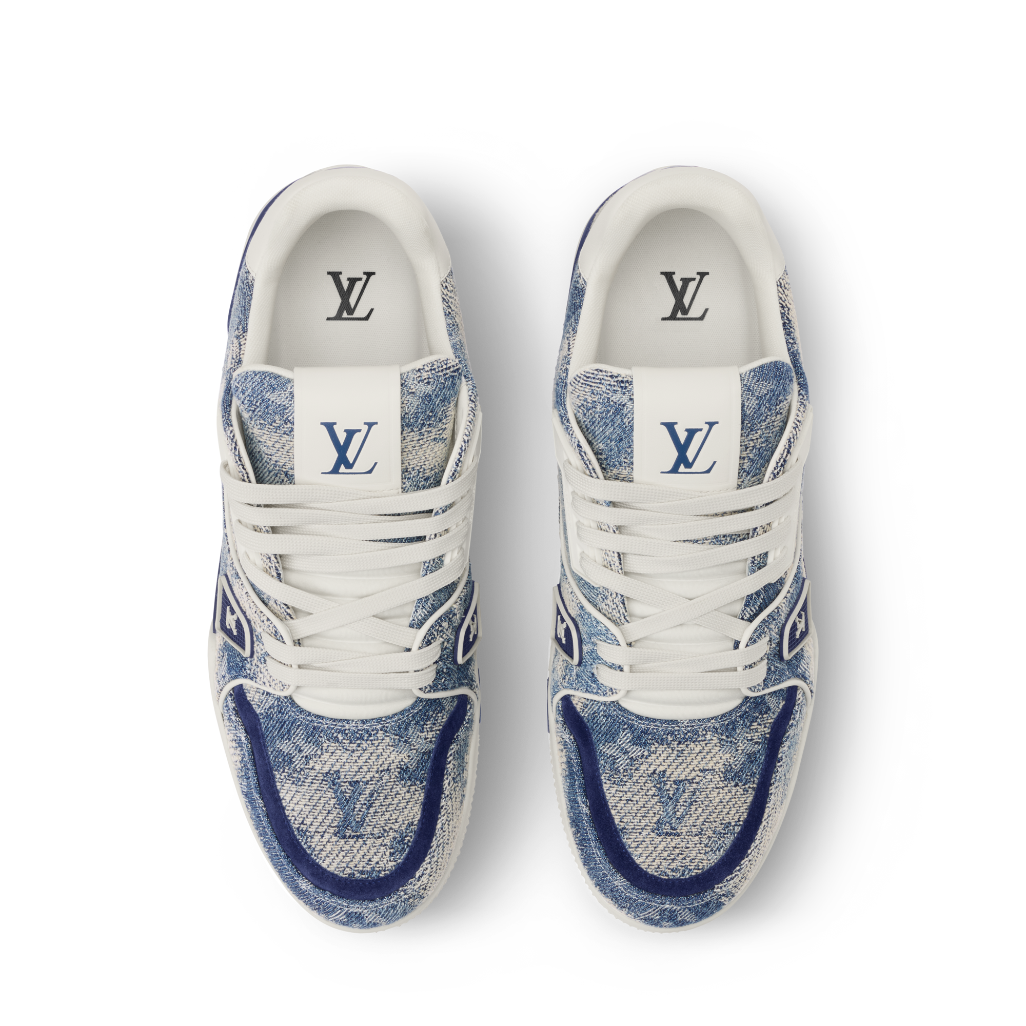 LV Trainer Sneaker  in Pria