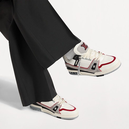 LV Trainer Sneaker in Pria's Sepatu Sneakers collections by Louis Vuitton (Perbesar produk)