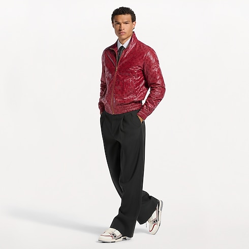 LV Trainer Sneaker in Pria's Sepatu Sneakers collections by Louis Vuitton (Perbesar produk)