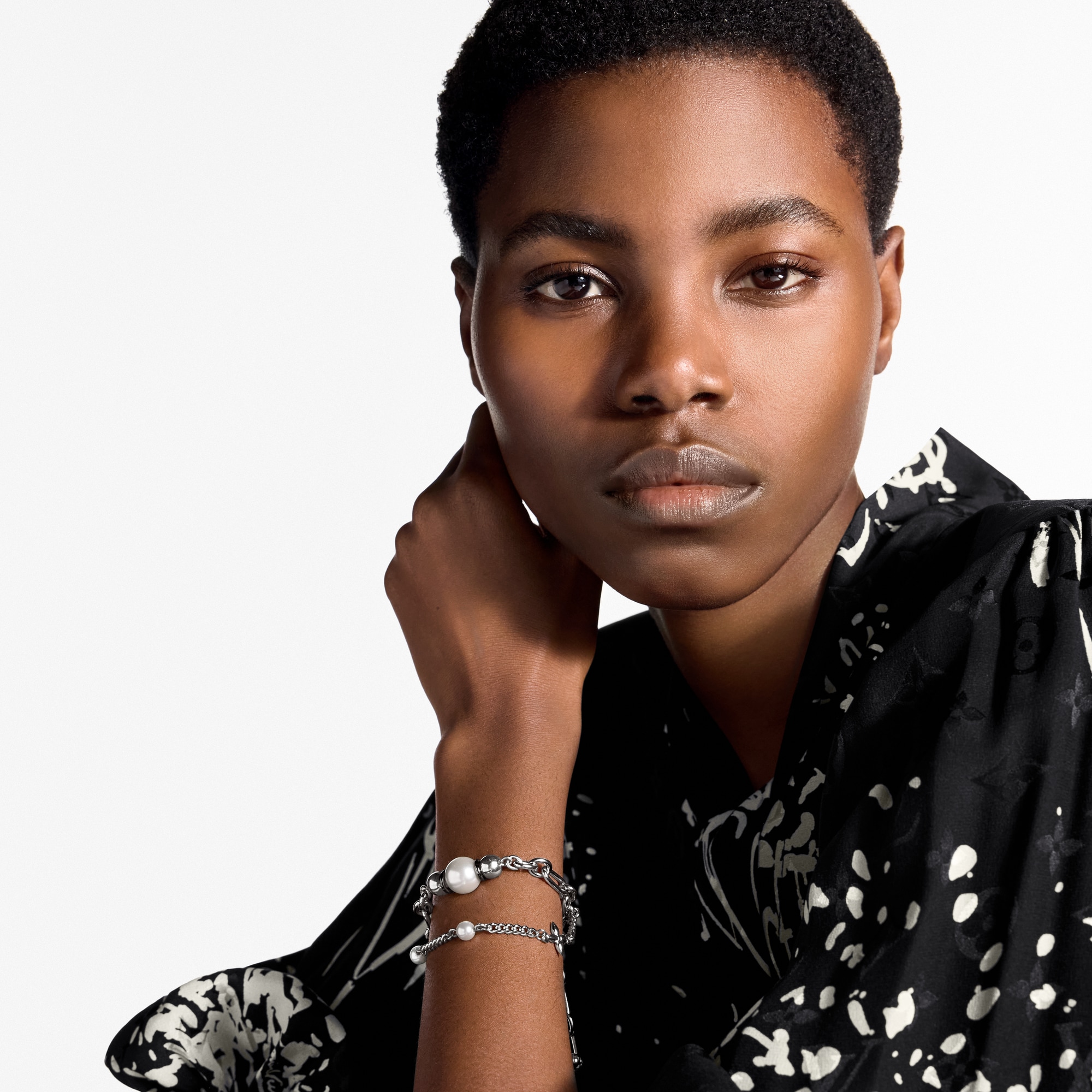 Midnight Pearl Bracelet S00 in Wanita