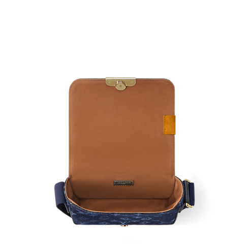 Mini Bastille G77 in Pria's Bags Semua Tas Untuk Pria collections by Louis Vuitton (Perbesar produk)