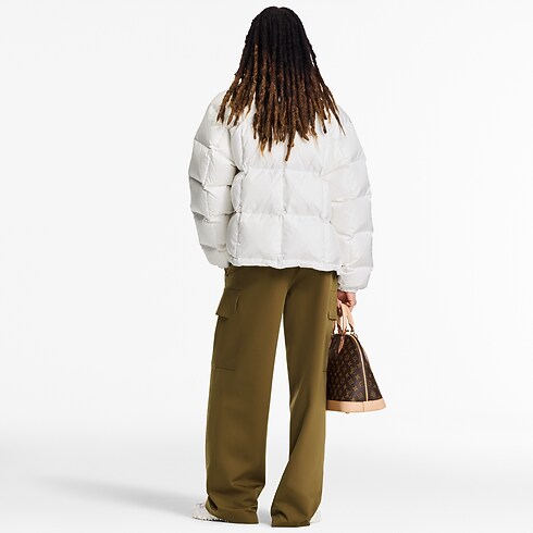 Monogram Accent Pillow Puffer Jacket in Wanita's Pakaian Mantel dan Jaket collections by Louis Vuitton (Perbesar produk)