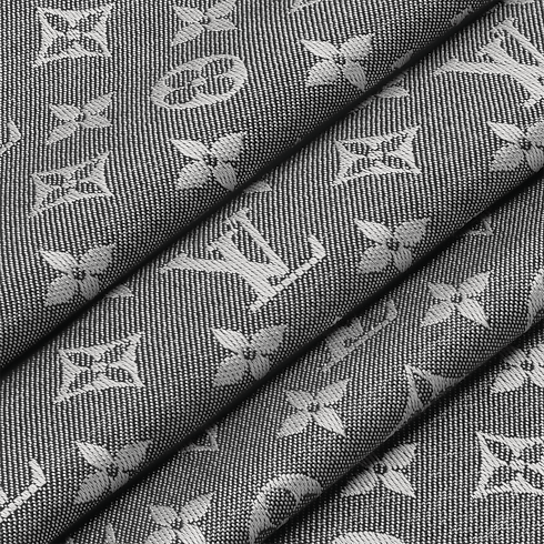 Monogram Denim Shawl S00 in Wanita's Aksesori Shawls and Stoles collections by Louis Vuitton (Perbesar produk)