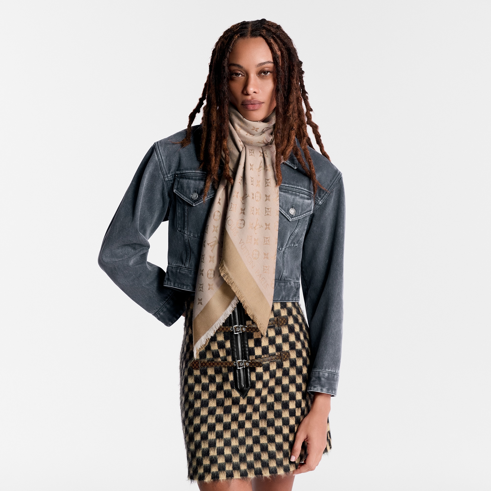 Monogram Denim Shawl S00 in Wanita