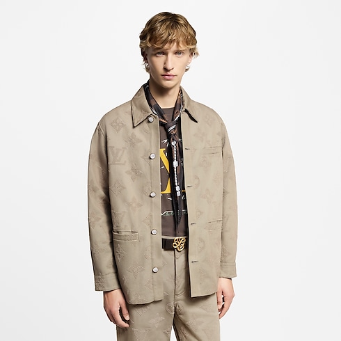 Monogram Embroidered Chic Overshirt in Pria's Pakaian Outerwear dan Mantel collections by Louis Vuitton (Perbesar produk)