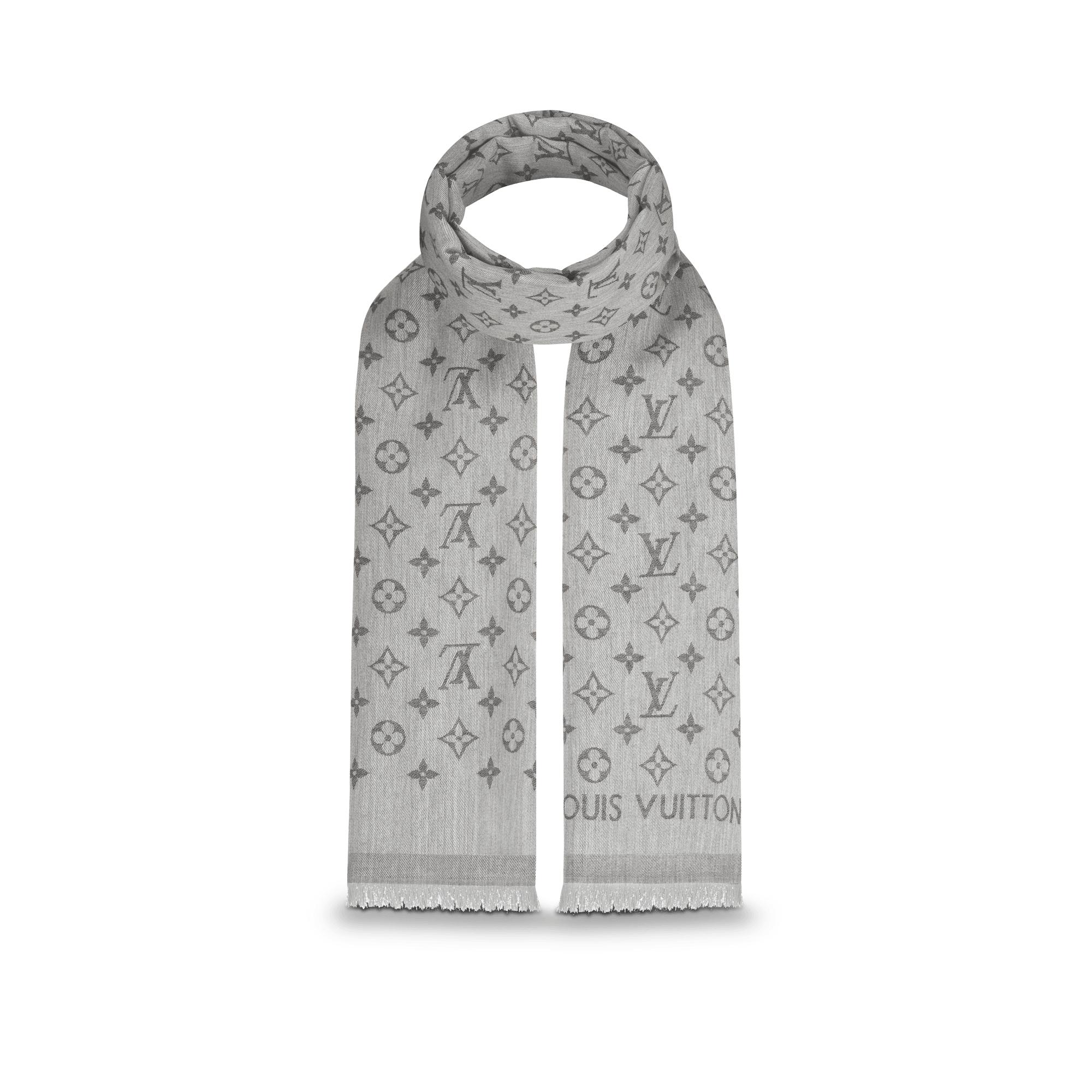 Monogram Essential Stole S00 in Pria