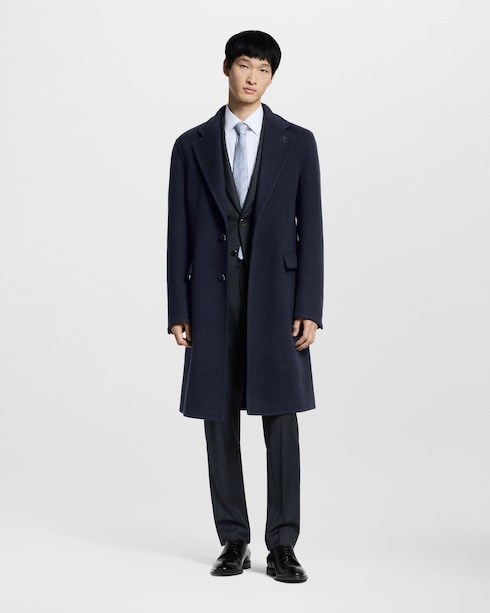 Monogram Long-Sleeved Shirt in Pria's Pakaian Kemeja collections by Louis Vuitton