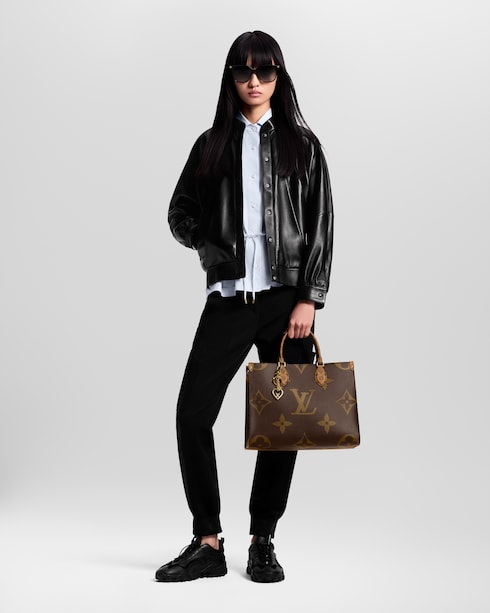 My LV Chain Two Classique Square Sunglasses . in Women's Accessories Sunglasses collections by Louis Vuitton