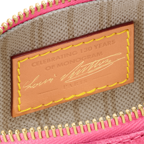 Nano Speedy Other Monogram Canvas in Wanita's Dompet dan Aksesori Kulit Wallet on Chain dan Tas Mikro collections by Louis Vuitton (Perbesar produk)