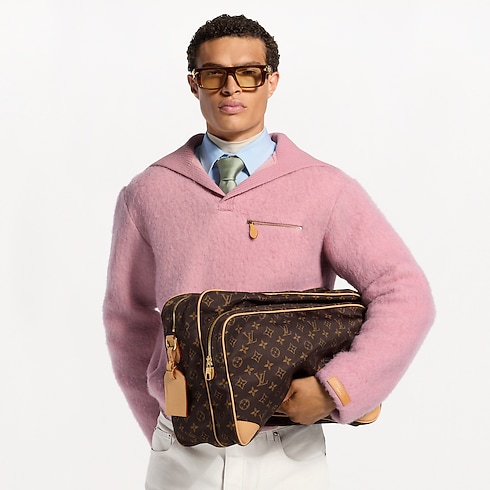 Nil Travel G76 in Trunks, Travel and Home's Travel Bags and Rolling Luggage Travel Bags collections by Louis Vuitton (Product zoom)