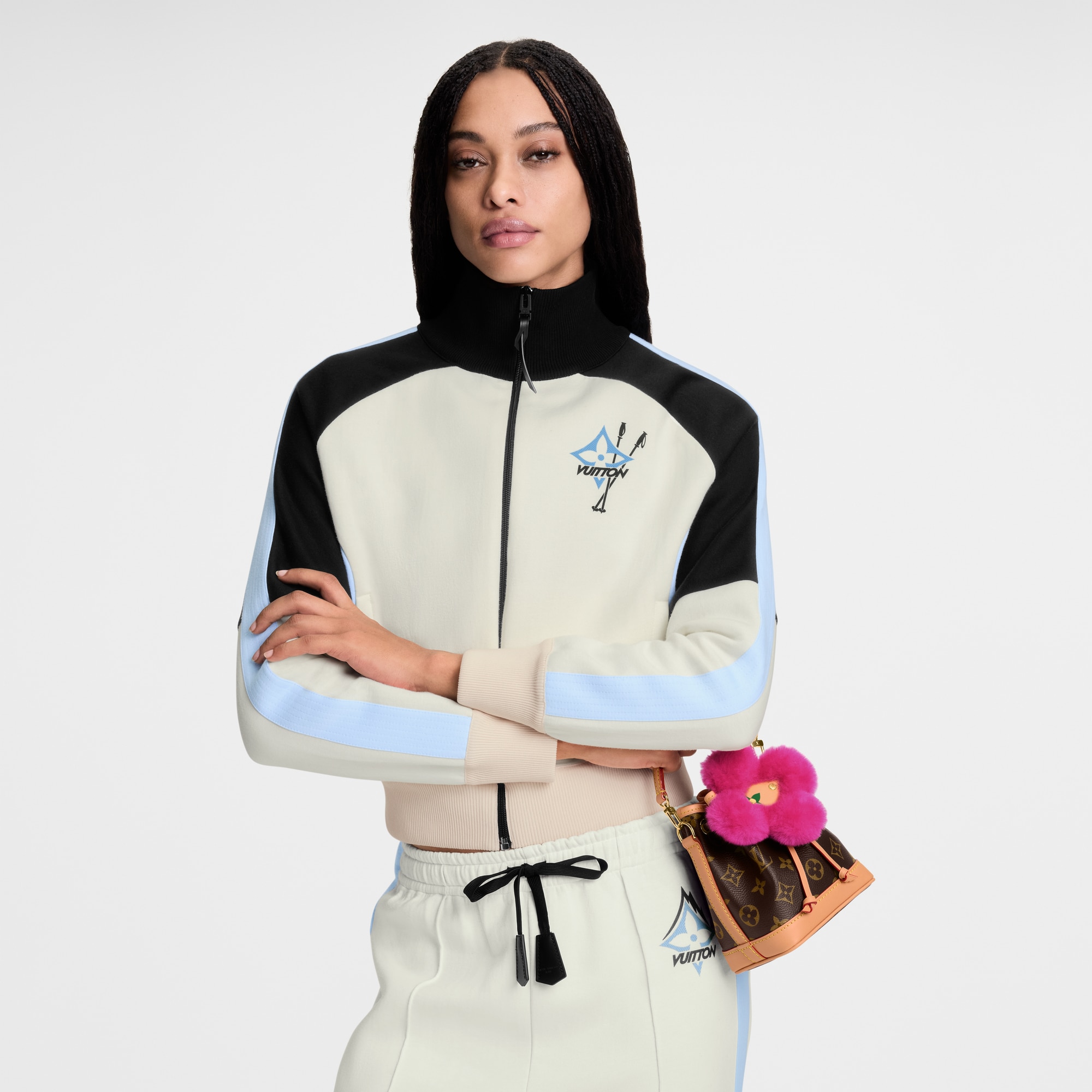 Noé-Where Vivienne Monogram in Wanita