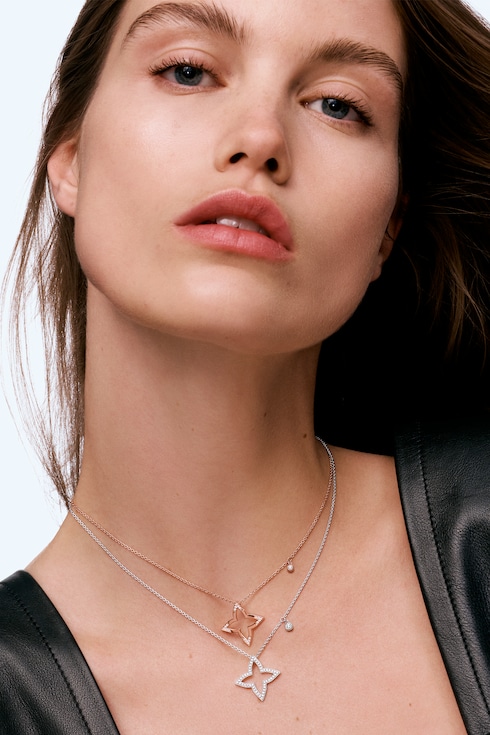 Ombre Blossom Pendant, White Gold and Diamonds in Perhiasan's Kategori Kalung dan Liontin collections by Louis Vuitton