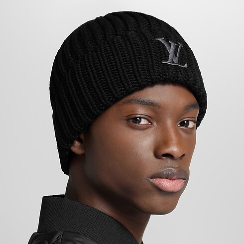 Only LV Beanie S00 in Pria's Aksesori Topi dan Sarung Tangan collections by Louis Vuitton (Perbesar produk)