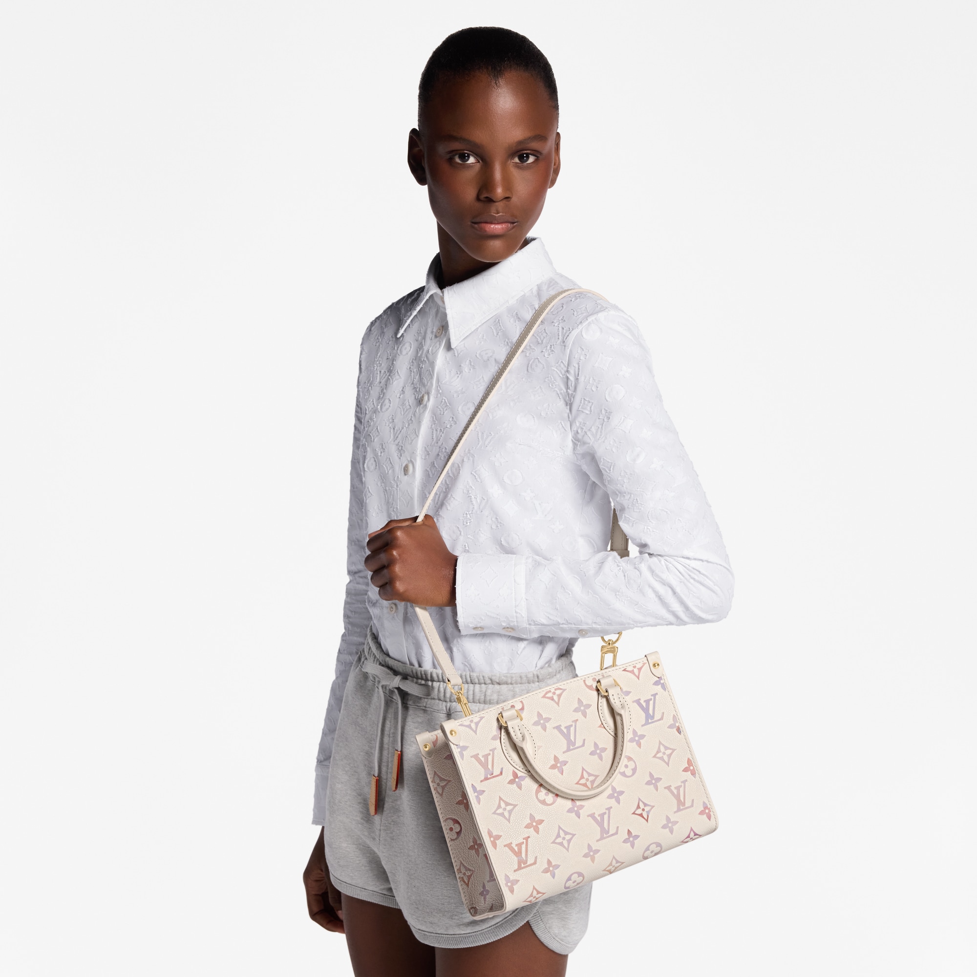 OnTheGo PM Other Monogram Canvas in Tas dan Aksesori Kulit