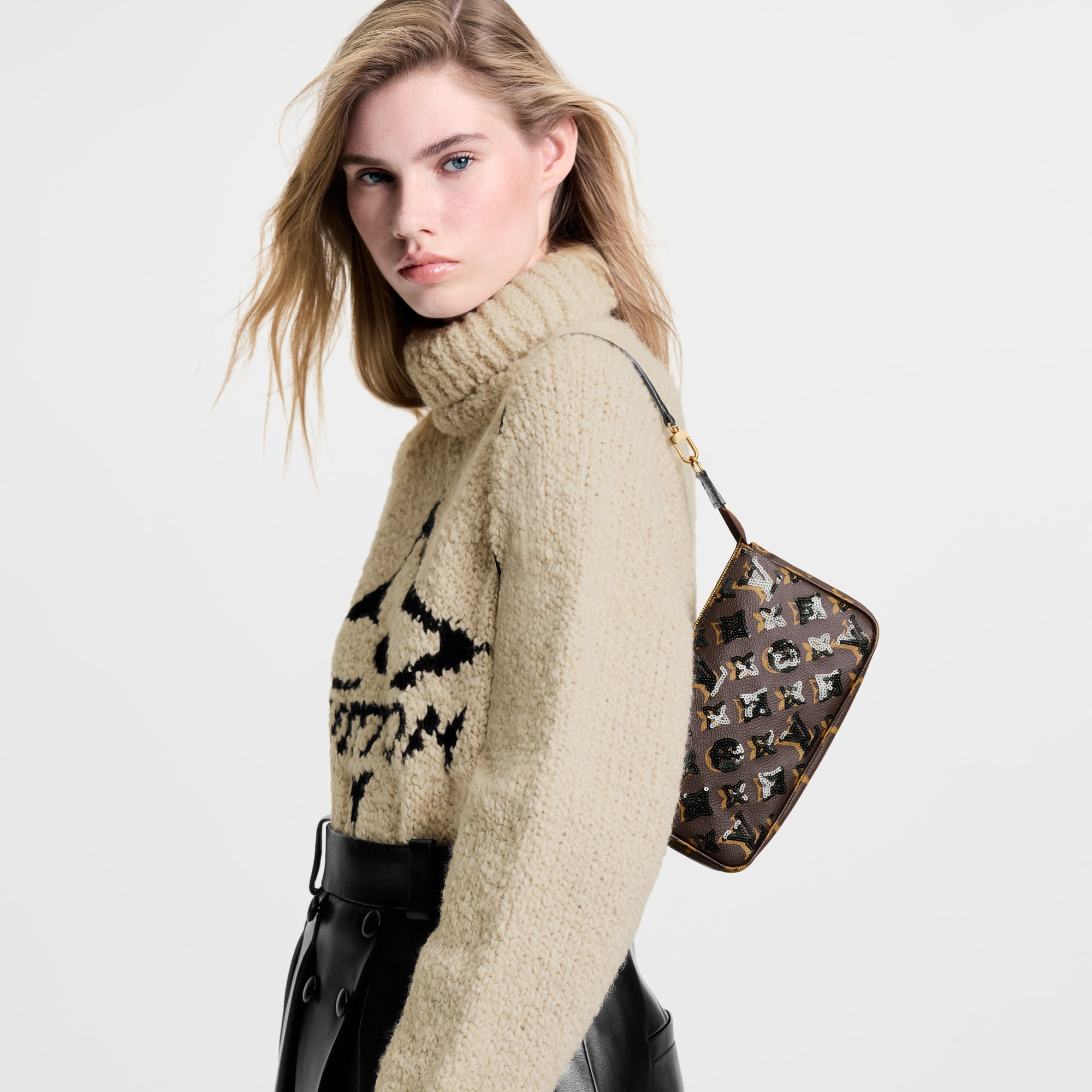 Pochette Accessoires Other Monogram Canvas in Wanita