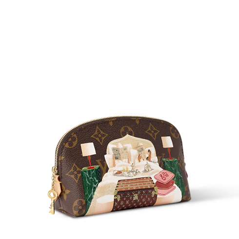 Pochette Cosmétique PM Monogram in Wanita's Terbaru } collections by Louis Vuitton (Perbesar produk)