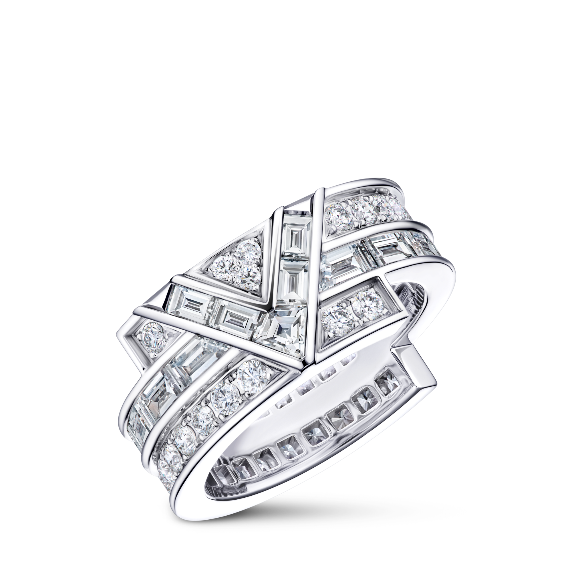 Pure V Ring, White Gold & Diamonds  in Les Extraordinaires