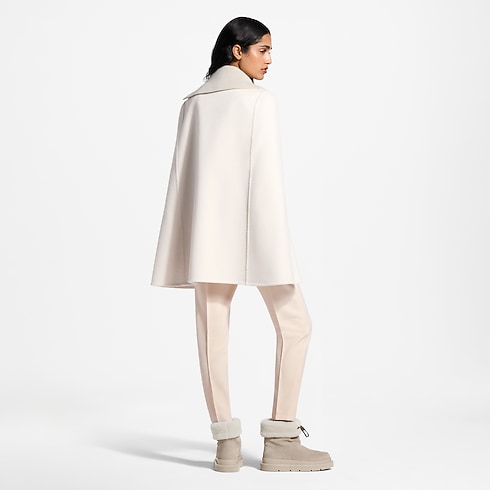 Ribbed Collar Double Face Cape in Wanita's Pakaian Mantel dan Jaket collections by Louis Vuitton (Perbesar produk)