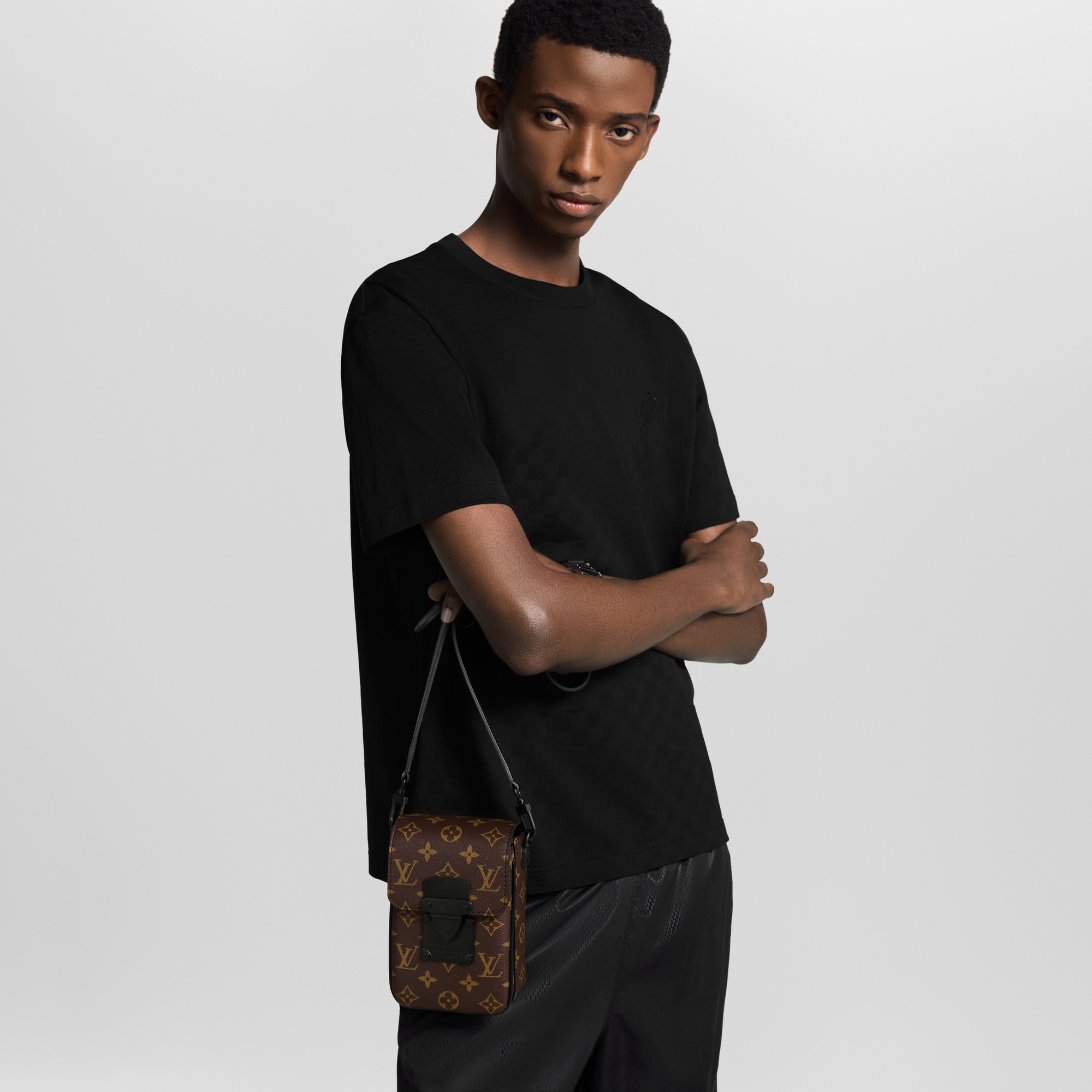 S-Lock Vertical wearable wallet Monogram Macassar Canvas in Pria