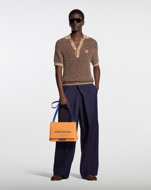 Short-Sleeved Knitted Mesh Polo in Pria's Pakaian T-shirt and Polo collections by Louis Vuitton