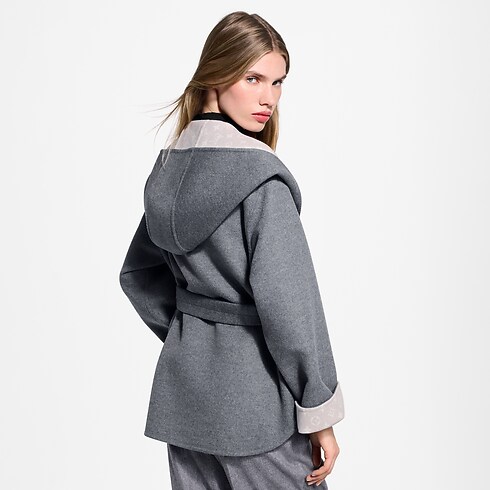 Signature Short Hooded Wrap Coat
in Women's Ready-to-Wear Coats and Jackets collections by Louis Vuitton (Product zoom)