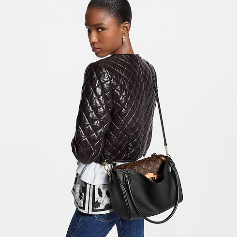 Speedpocket in Women's Handbags All Handbags collections by Louis Vuitton (Product zoom)