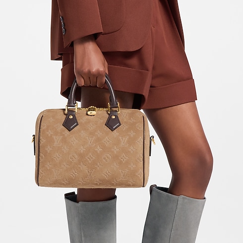 Speedy Bandoulière 25 Monogram Empreinte in Wanita's Tas Tangan Tas Tangan Untuk Wanita collections by Louis Vuitton (Perbesar produk)